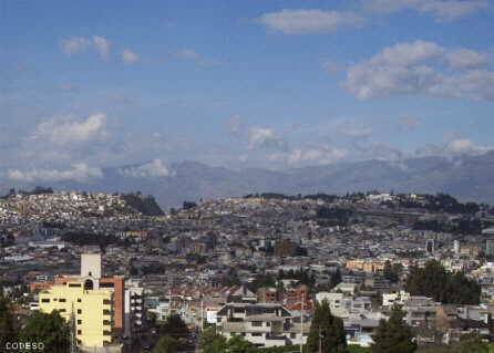Vista del Bosque al Oriente de Quito