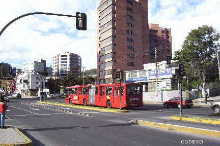 Ecovía - Calle 6 de Diciembre y Eloy Alfaro - Quito