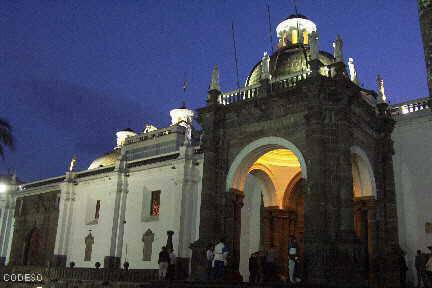 La Catedral en la Die Kathedrale an der Plaza de la Independencia Quito Historisches Zentrum