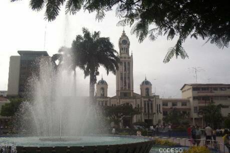 Center of the city of Machala - Province of El Oro Pictures