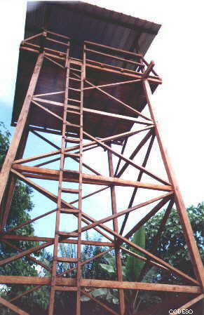 La torre con los tanques de distribución del agua